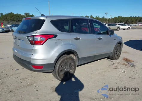 2018 Ford Escape S z USA, uszkodzony, nr VIN 1FMCU0F78JUB95695